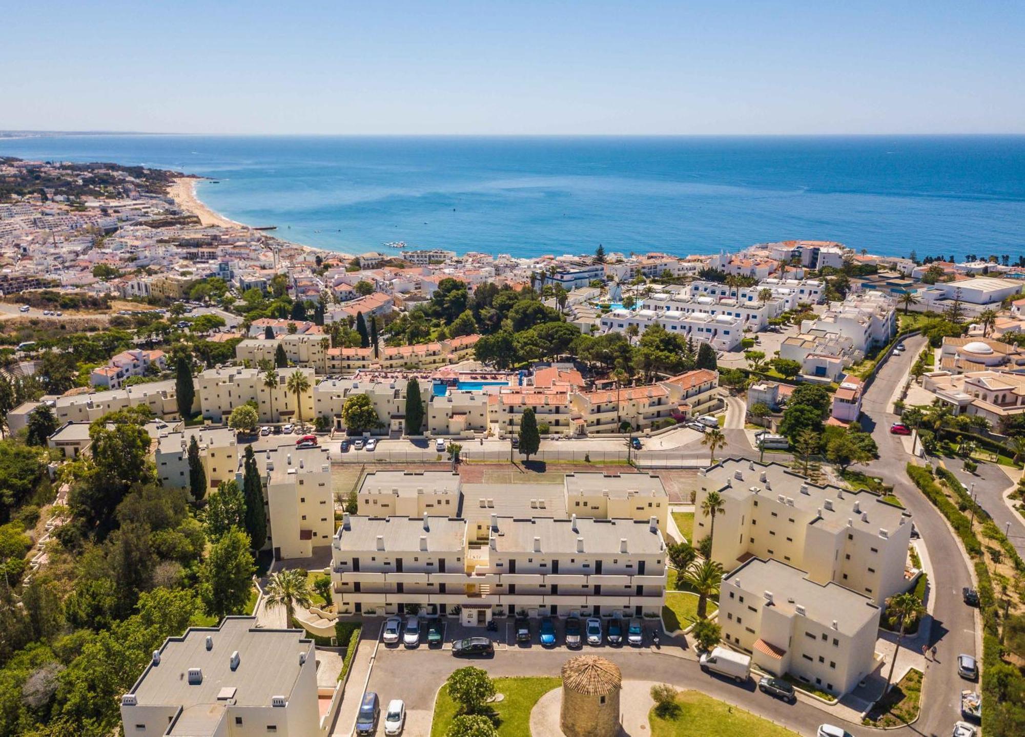 White T1 - Ocean View Apartment Albufeira Luaran gambar